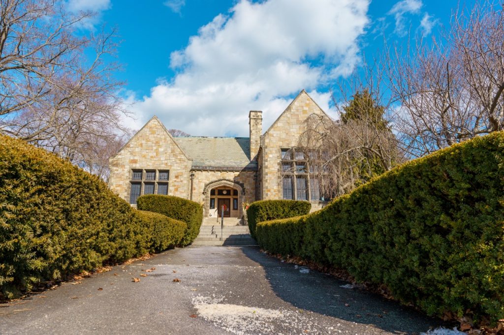 Nahant Town Hall and Public Library